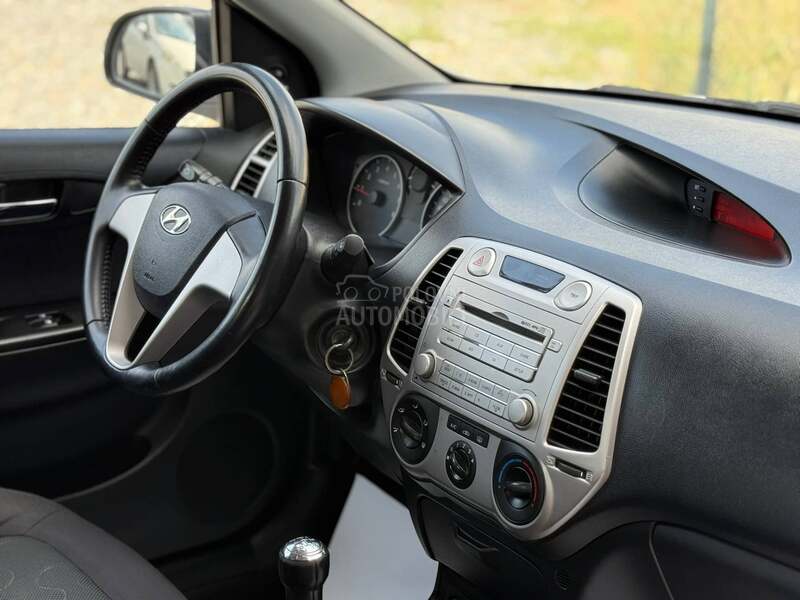 Hyundai i20 1.4 ŠVAJCARSKA