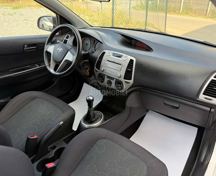 Hyundai i20 1.4 ŠVAJCARSKA