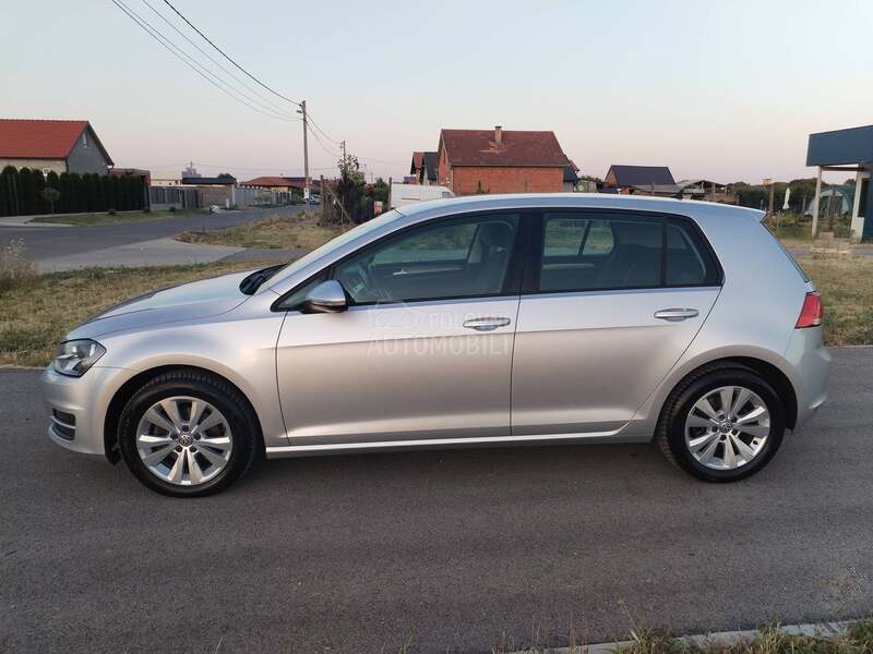 Volkswagen Golf 7 1.6 TDI DSG