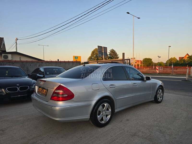 Mercedes Benz E 320 