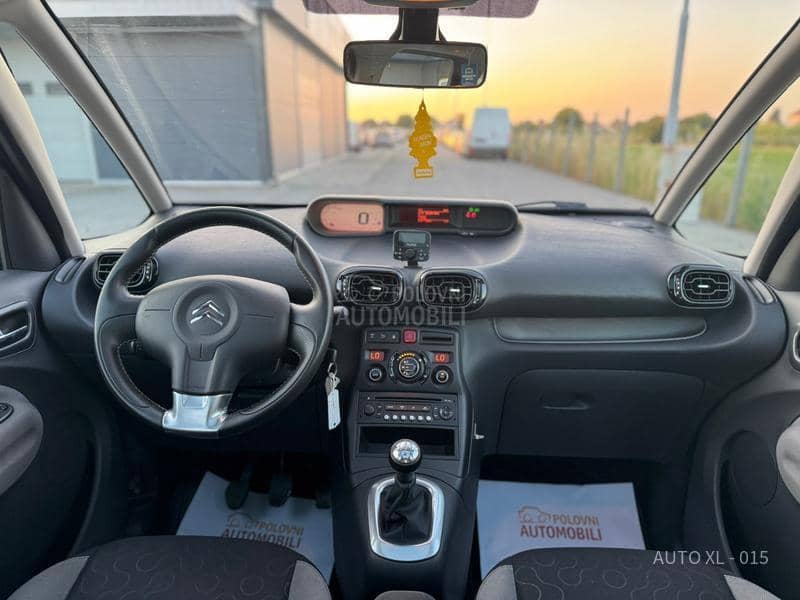 Citroen C3 Picasso 1.6 E HDI // PANO