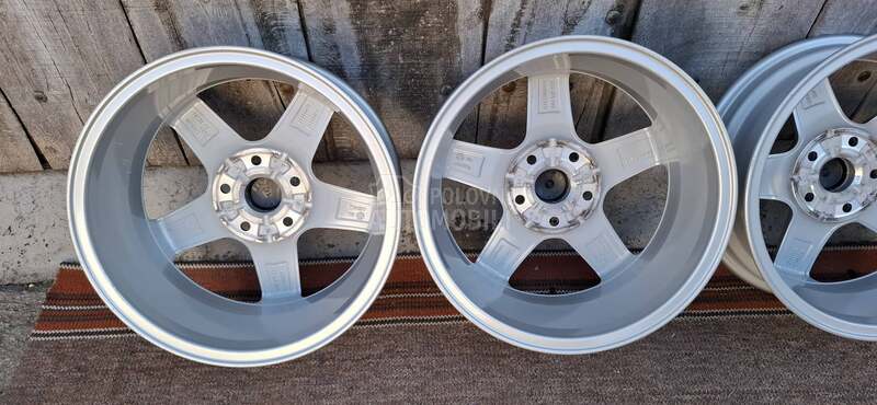 Aluminijumske felne vw golf 7 orginal 16" 5 x 112