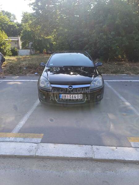 Opel Astra H 1.7 GTC