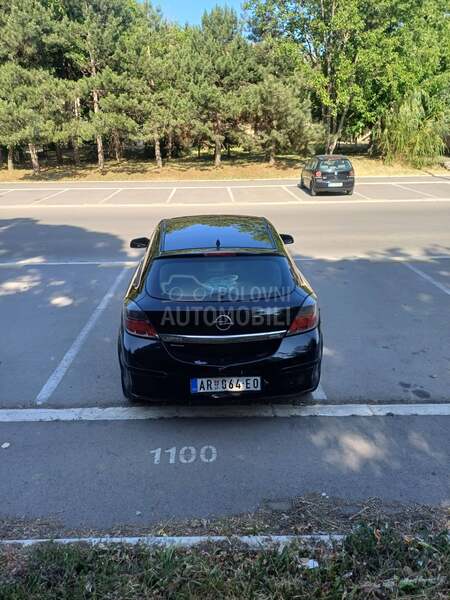 Opel Astra H 1.7 GTC