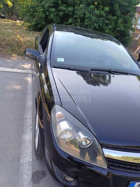 Opel Astra H 1.7 GTC