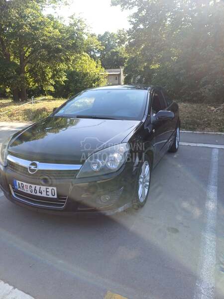 Opel Astra H 1.7 GTC