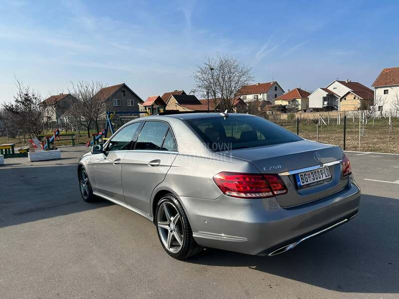 Mercedes Benz E 250 