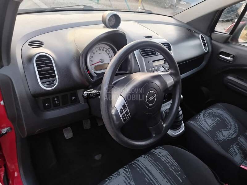 Opel Agila 1.0i  u.v.o.z  C H