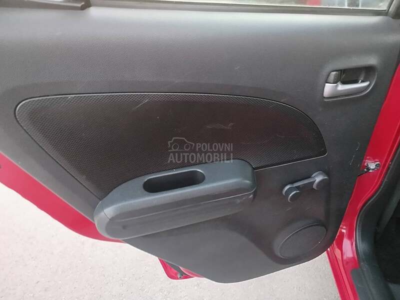 Opel Agila 1.0i  u.v.o.z  C H