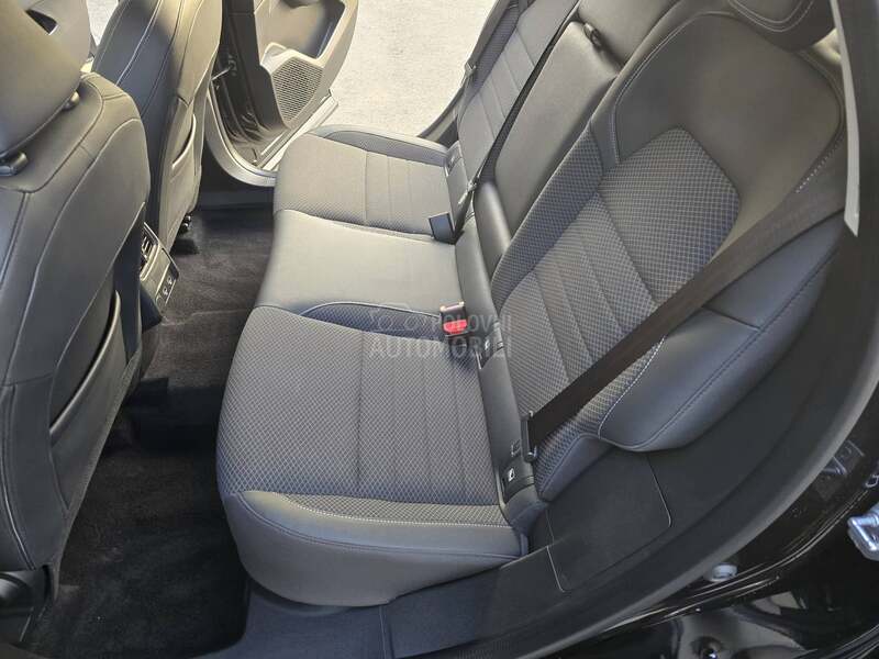 Renault Arkana 1.6b INTENSE