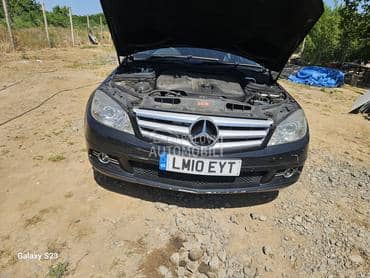 W204 Branik Prednji za Mercedes Benz C Klasa od 2007. do 2010. god.