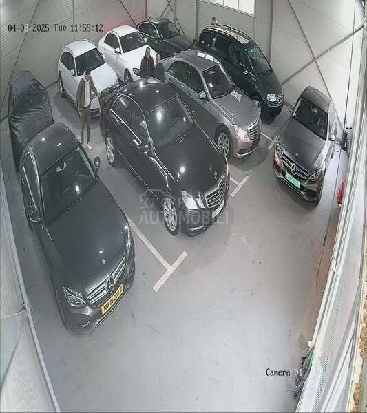 Mercedes Benz E 200 elegance220