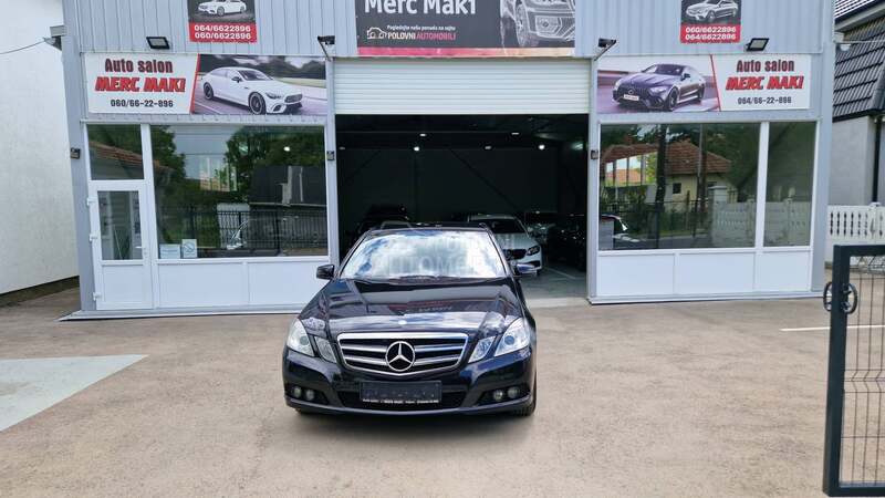 Mercedes Benz E 200 elegance220