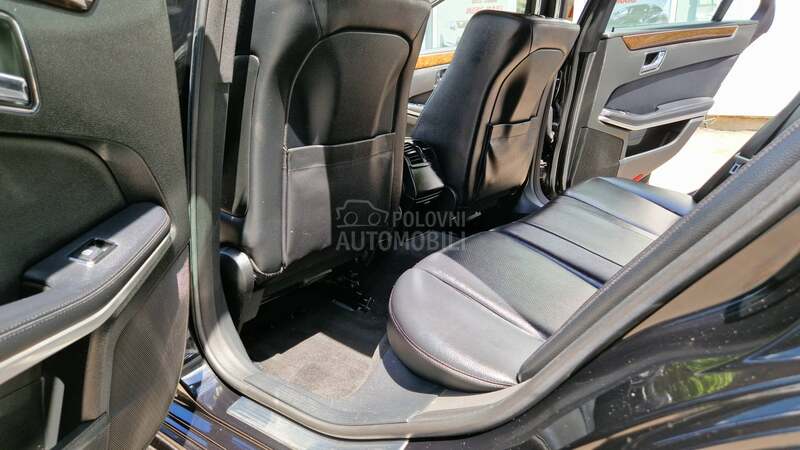 Mercedes Benz E 200 elegance220