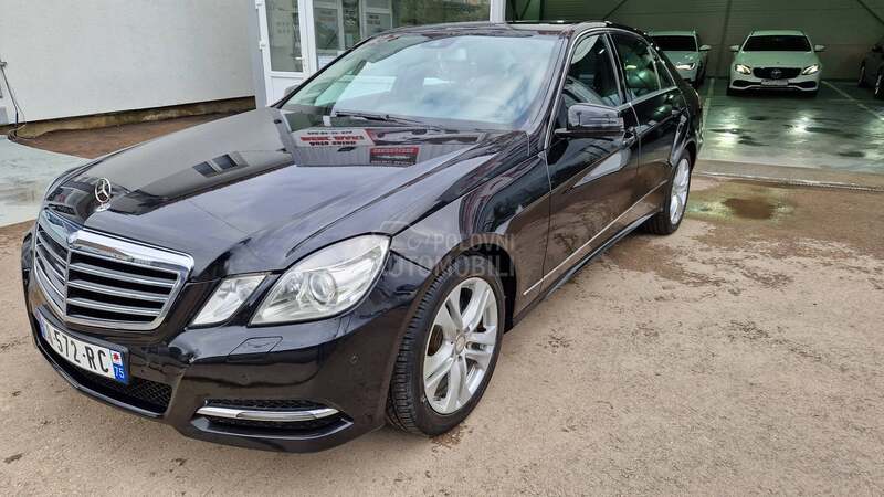 Mercedes Benz E 220 avang7g zame