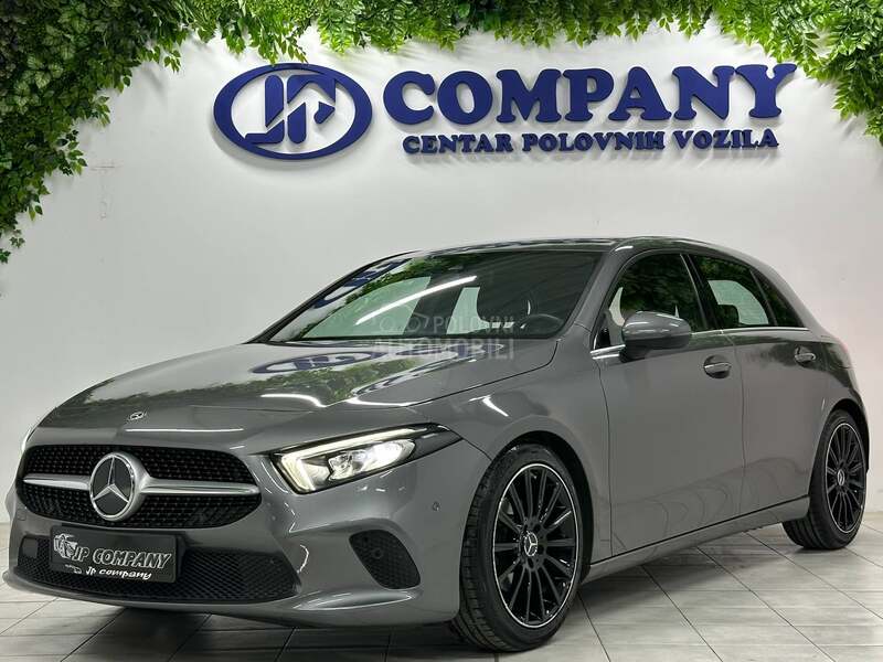 Mercedes Benz A 180 SPORT AUT