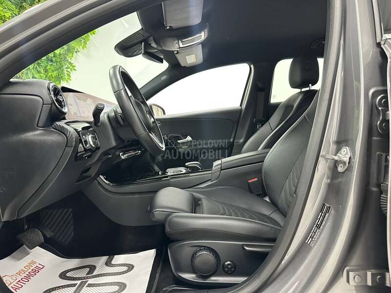 Mercedes Benz A 180 SPORT AUT