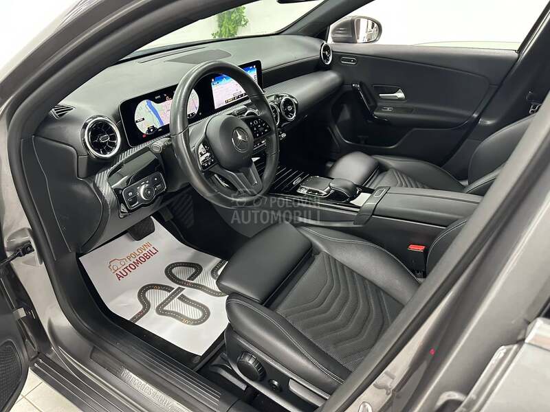 Mercedes Benz A 180 SPORT AUT