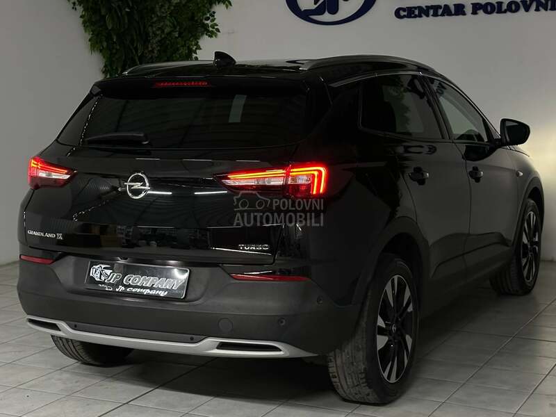 Opel Grandland X 1.2 INNOVATION
