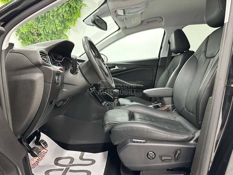 Opel Grandland X 1.2 INNOVATION