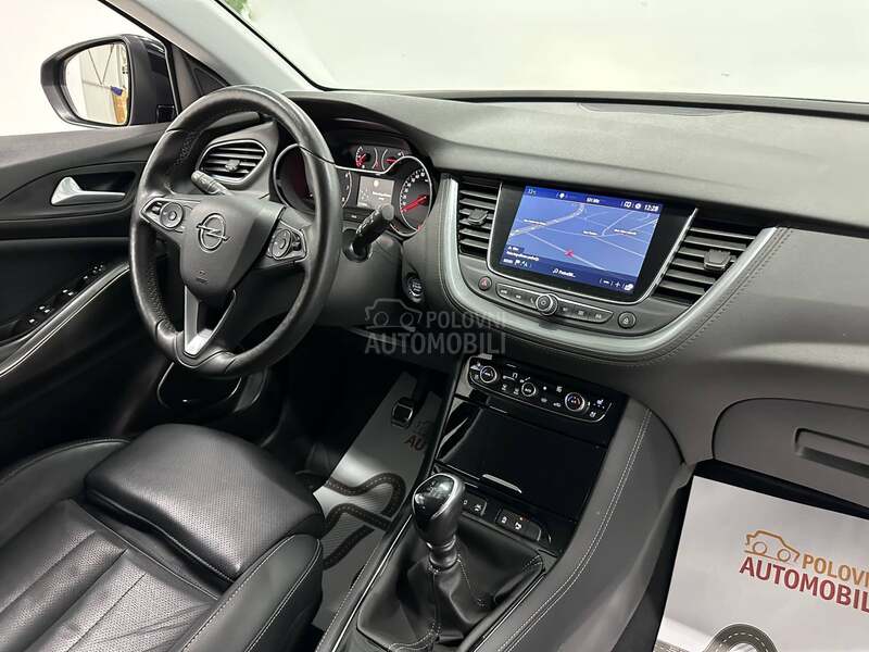 Opel Grandland X 1.2 INNOVATION