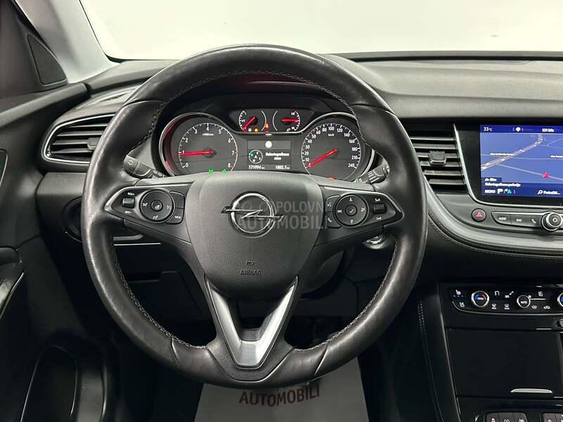 Opel Grandland X 1.2 INNOVATION