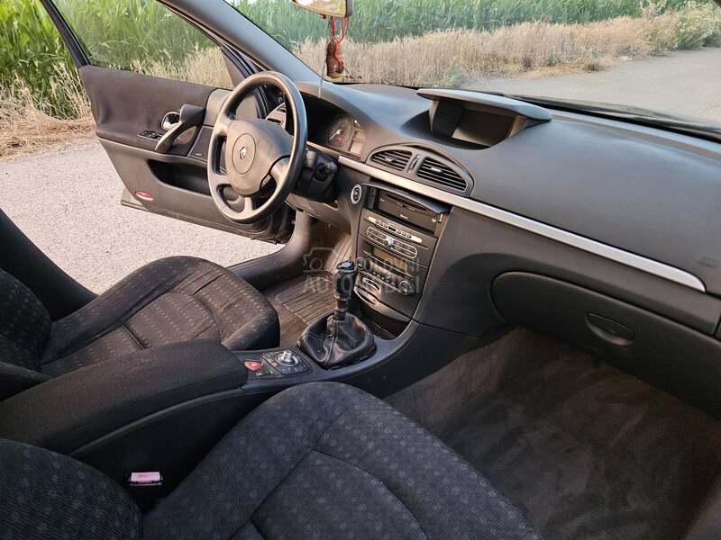 Renault Laguna 
