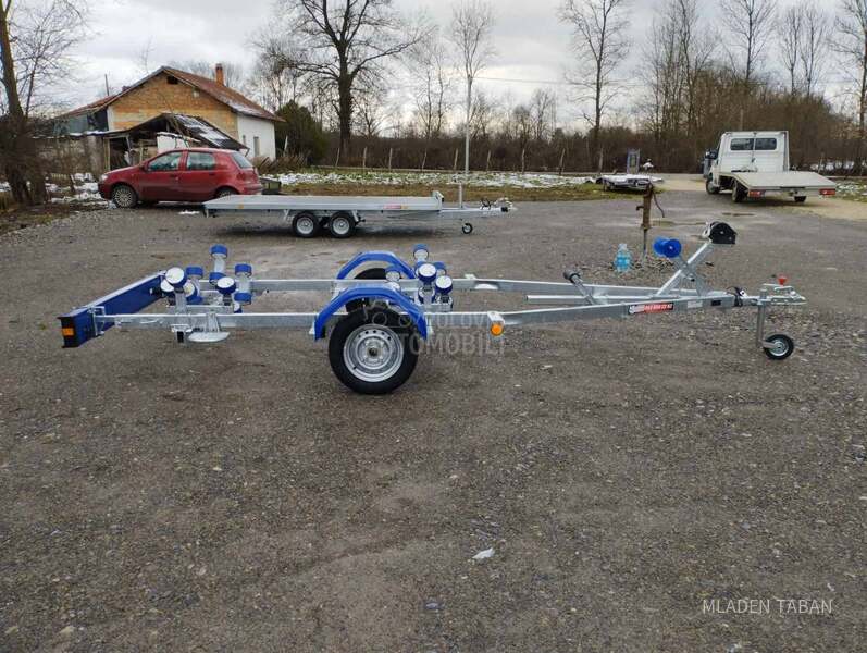 Trigano Prikolica za čamac roleri