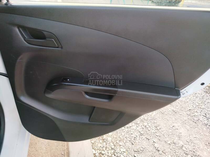 Chevrolet Aveo 1.4i  u.v.o.z  C H