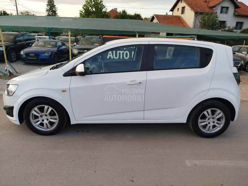 Chevrolet Aveo 1.4i  u.v.o.z  C H