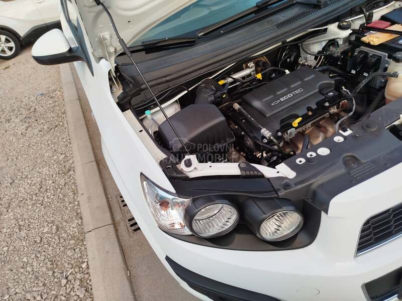 Chevrolet Aveo 1.4i  u.v.o.z  C H