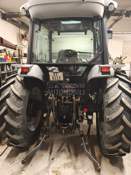 New Holland Masey ferguson 2440