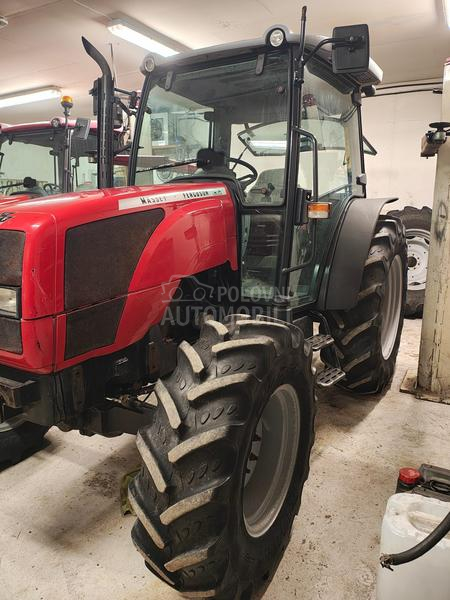 New Holland Masey ferguson 2440