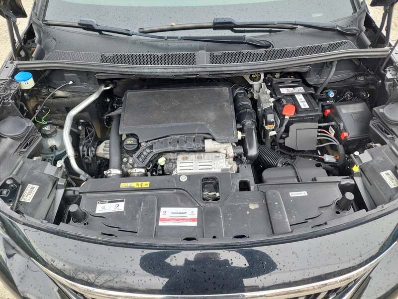 Peugeot 3008 1,2B