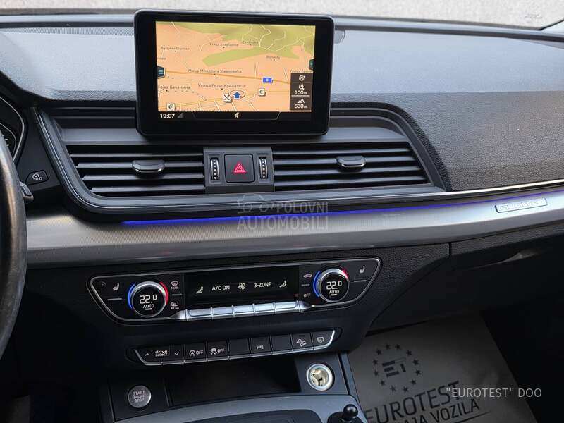 Audi Q5 quattro/S-tronic