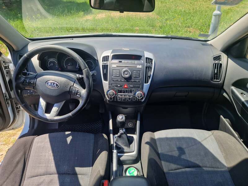 Kia cee`d sw 1.4  FACELIFT