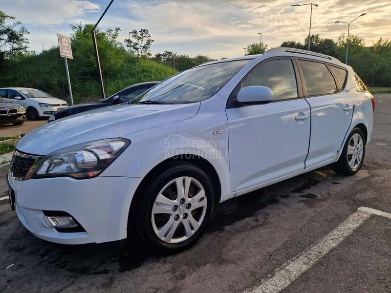 Kia cee`d sw 1.4  FACELIFT