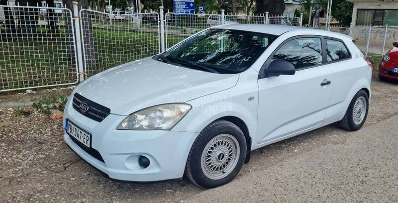 Kia pro_cee`d 