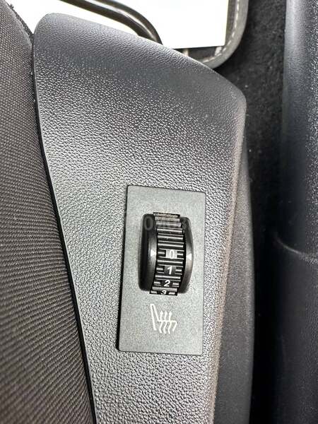 Peugeot 2008 1.6HDI/FELINE-TITANE