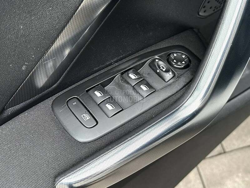 Peugeot 2008 1.6HDI/ALLURE