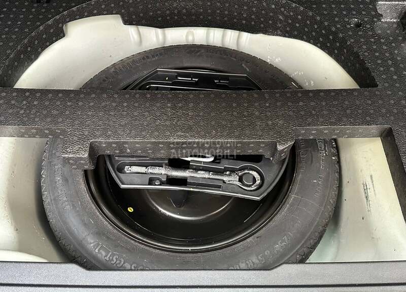 Peugeot 2008 1.6HDI/ALLURE