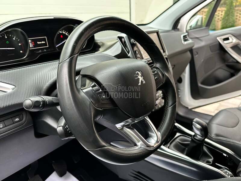 Peugeot 2008 1.6HDI/ALLURE
