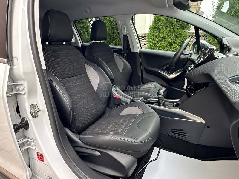 Peugeot 2008 1.6HDI/ALLURE