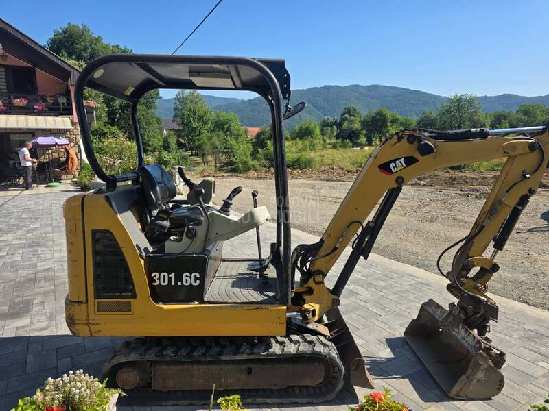 CAT 301.6