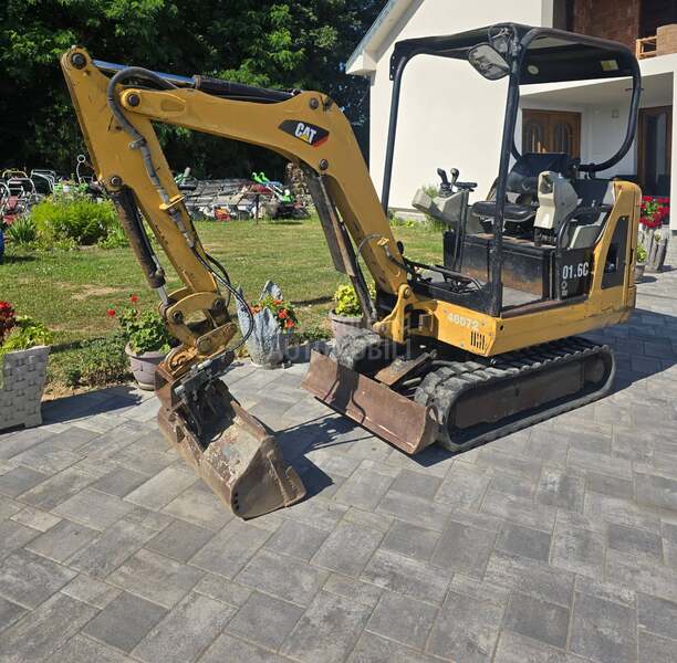 CAT 301.6