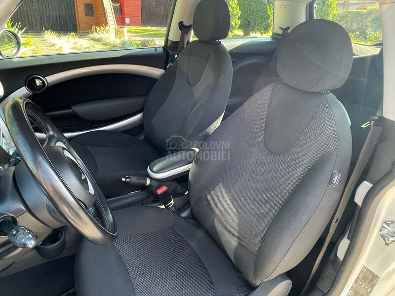 MINI Cooper 1.6