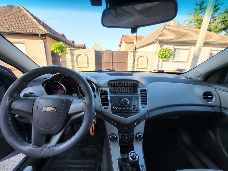 Chevrolet Cruze 