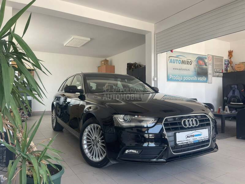 Audi A4 2.0 T.D.I S-LINE