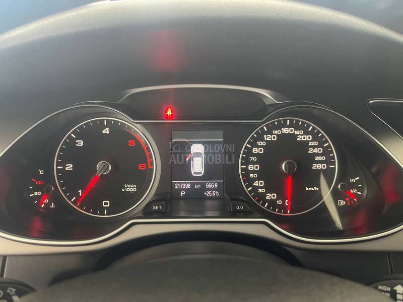 Audi A4 2.0 T.D.I S-LINE