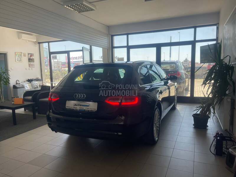 Audi A4 2.0 T.D.I S-LINE